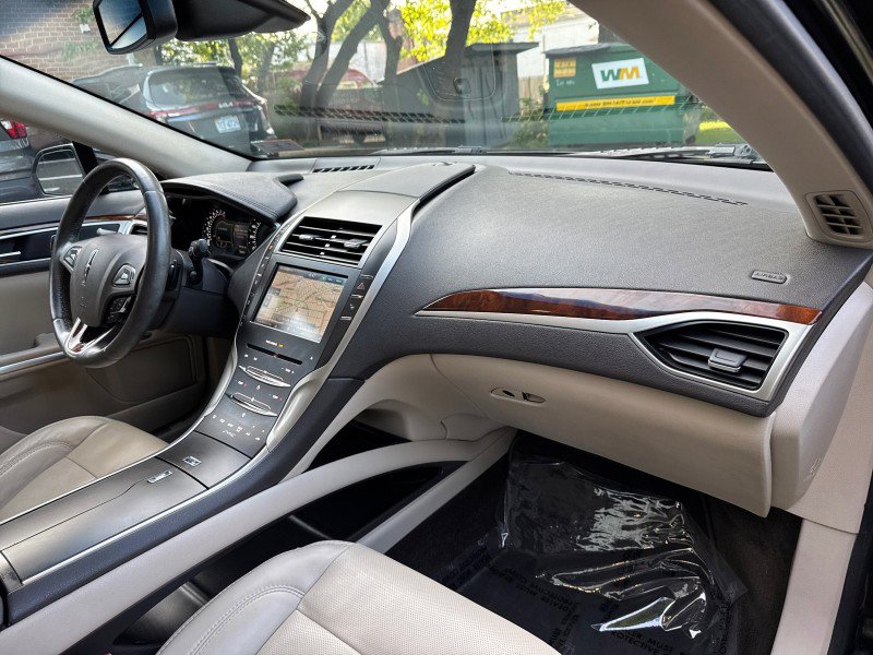 Used 2016 Lincoln MKZ Reserve w/ Equipment Group 300A Reserve AWD/4WD image 27