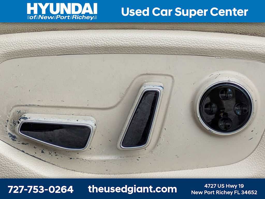 Used 2016 Hyundai Genesis 3.8 w/ Option Group 02 RWD image 21