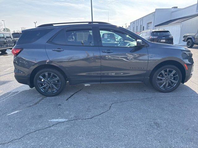 Used 2022 Chevrolet Equinox RS w/ LPO, Floor Liner Package image 30