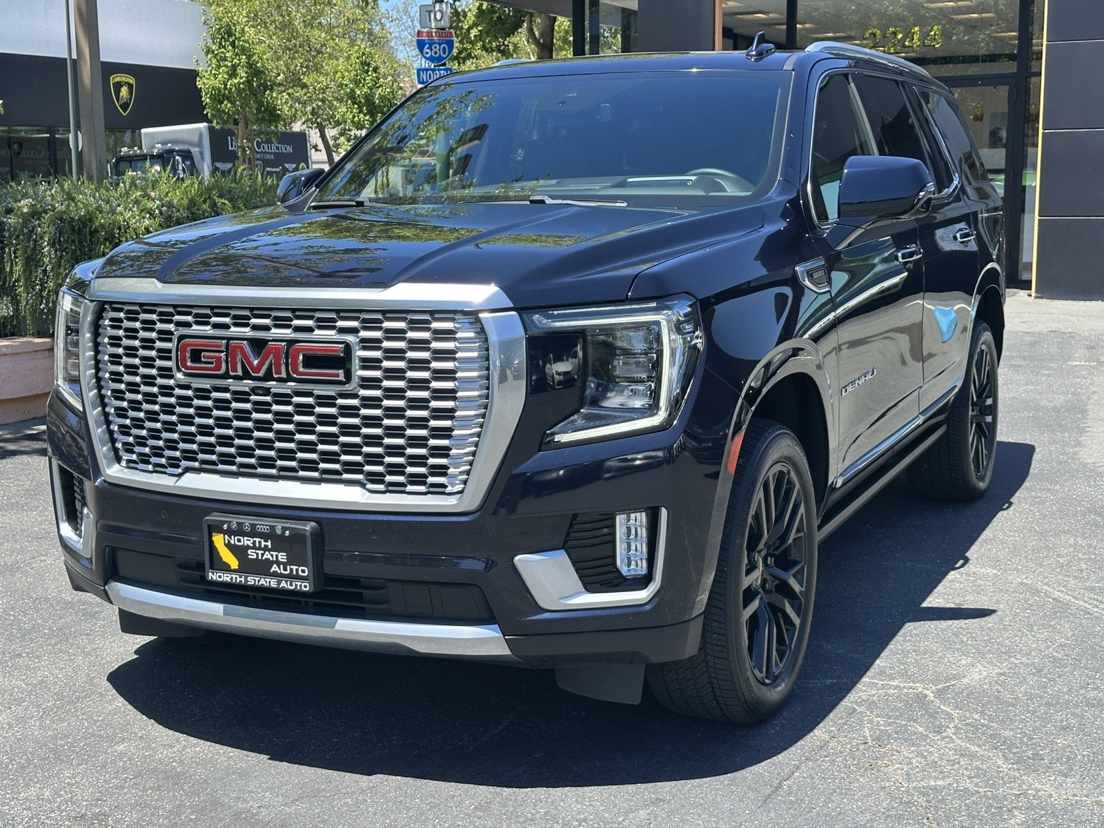 Used 2023 GMC Yukon Denali w/ Max Trailering Package RWD image 4