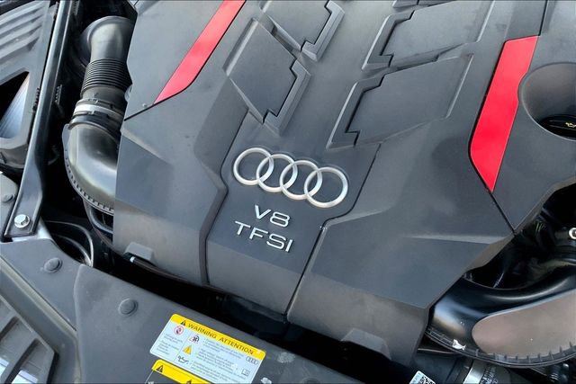 Used 2022 Audi S8 image 33