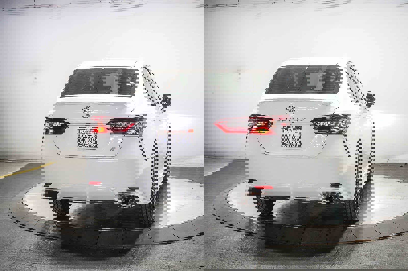 Certified 2021 Toyota Camry SE w/ Convenience Package image 7