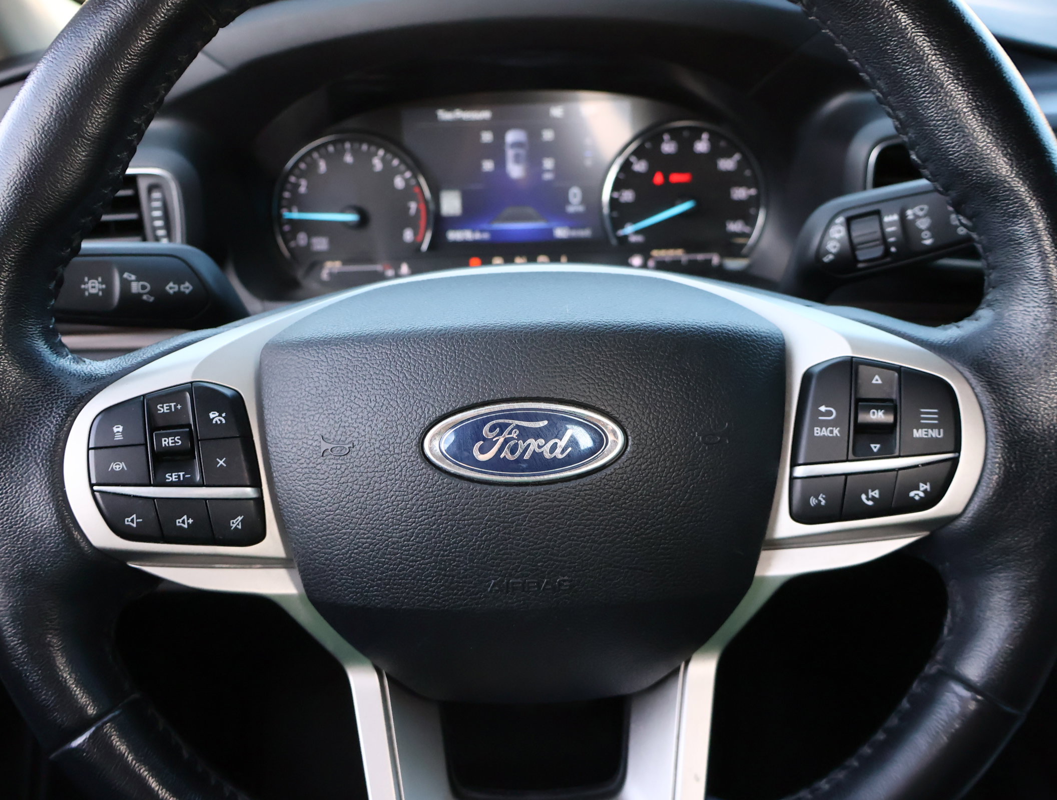 Used 2022 Ford Explorer Limited w/ Equipment Group 301A image 14