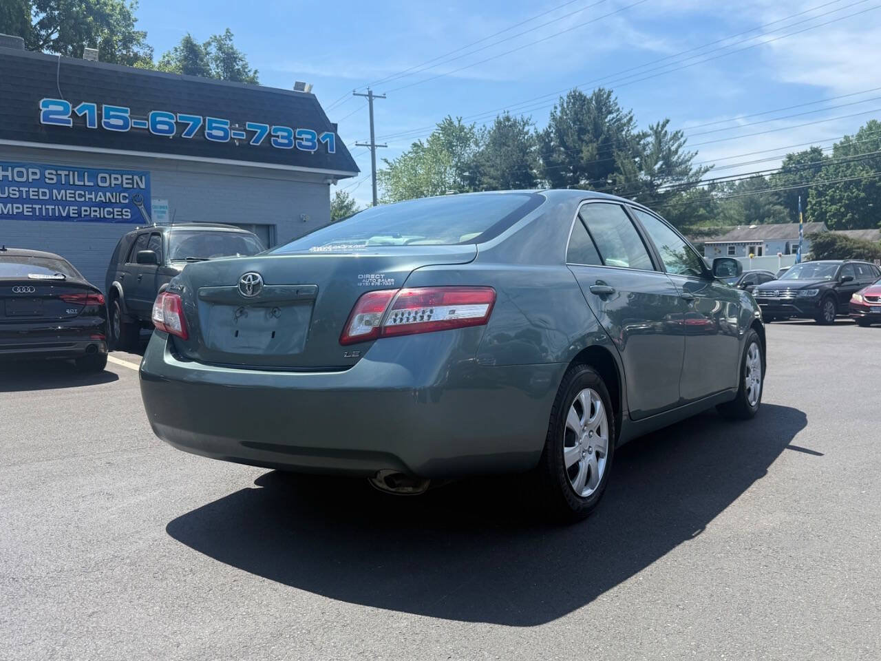 Used 2010 Toyota Camry LE FWD image 10