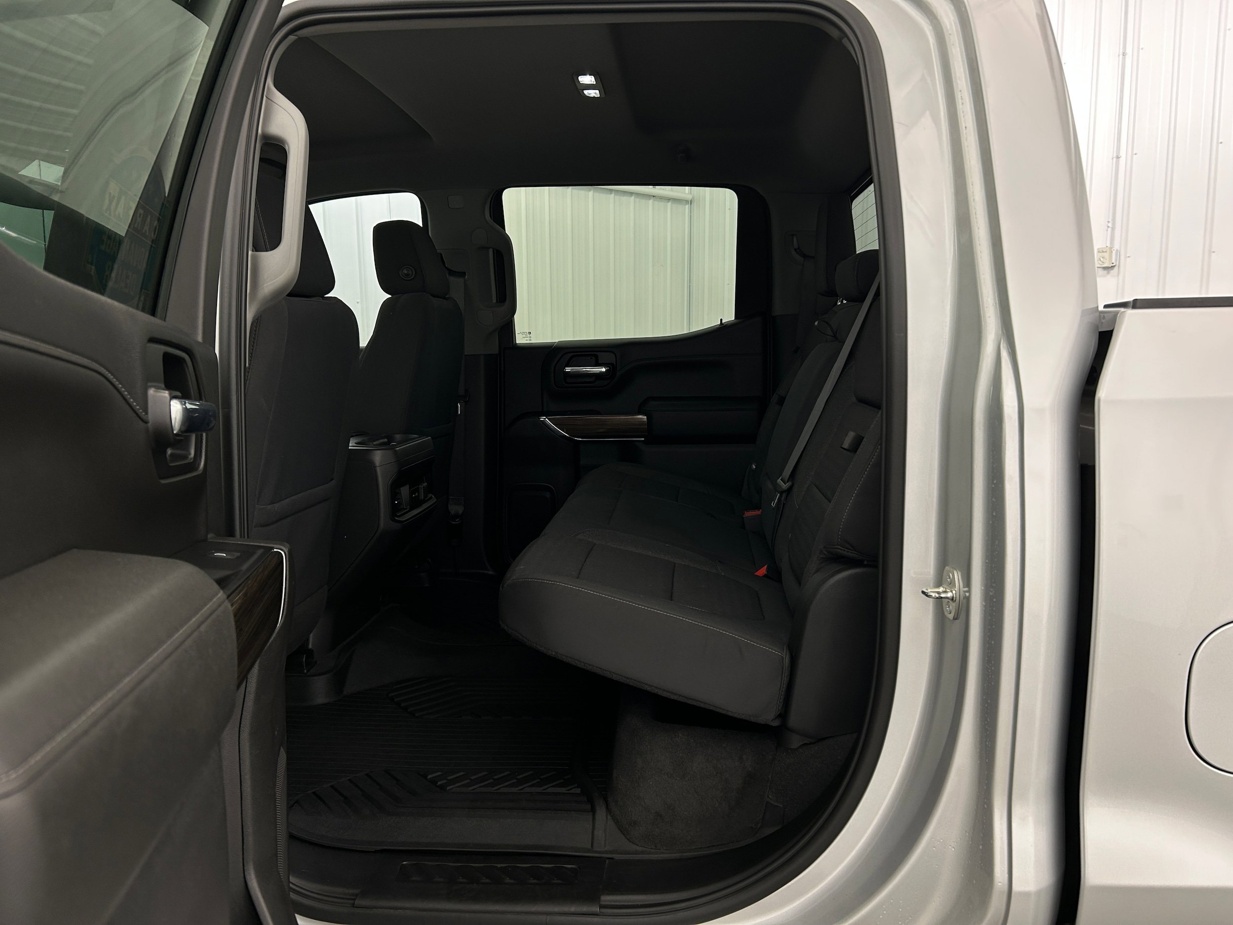 Used 2020 Chevrolet Silverado 1500 LT Trail Boss AWD/4WD image 27