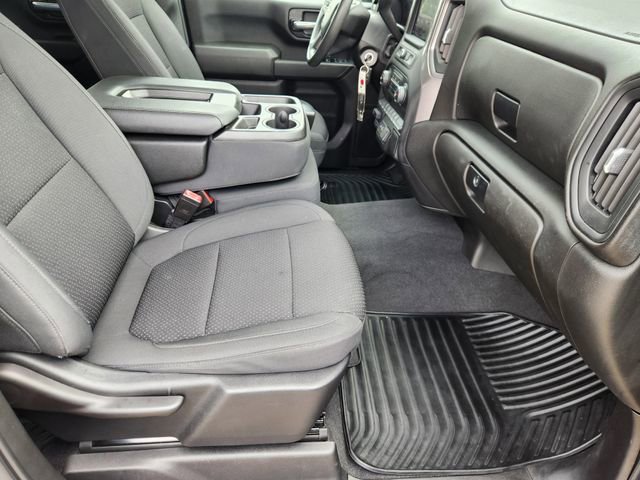 Used 2022 Chevrolet Silverado 2500 Custom w/ Custom Value Package AWD/4WD image 14