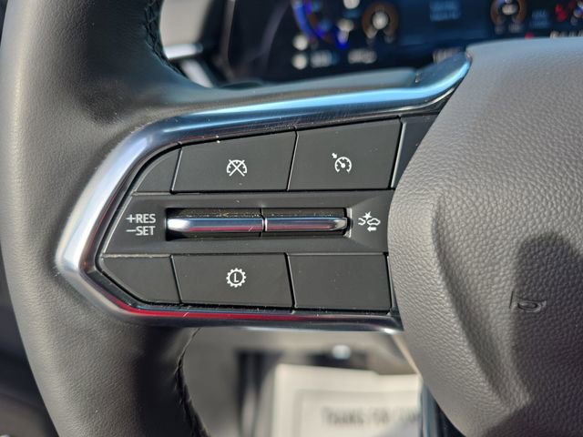 Used 2025 Chevrolet Suburban Premier image 17