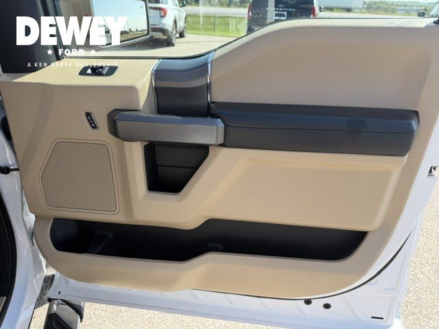 Used 2020 Ford F150 XLT w/ Equipment Group 302A Luxury AWD/4WD image 32
