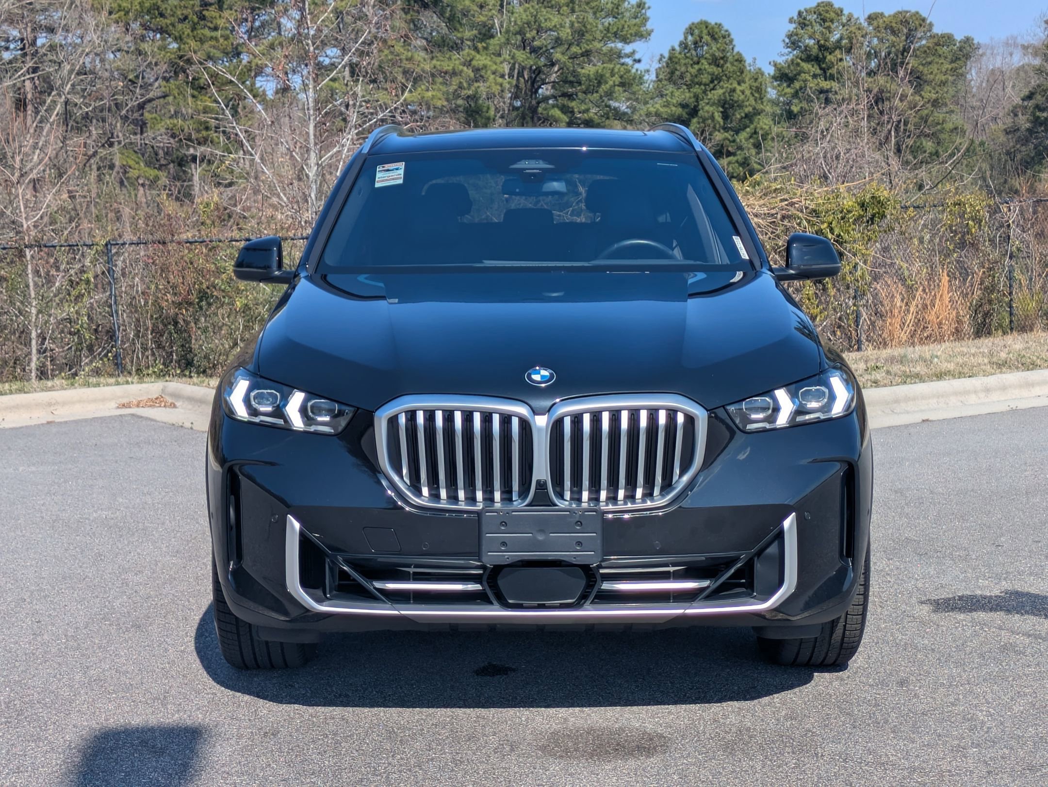 Used 2024 BMW X5 xDrive40i w/ Premium Package image 2
