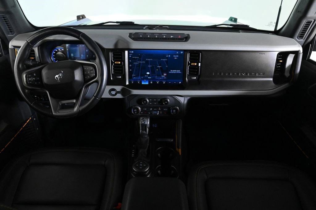 Used 2023 Ford Bronco Badlands image 9