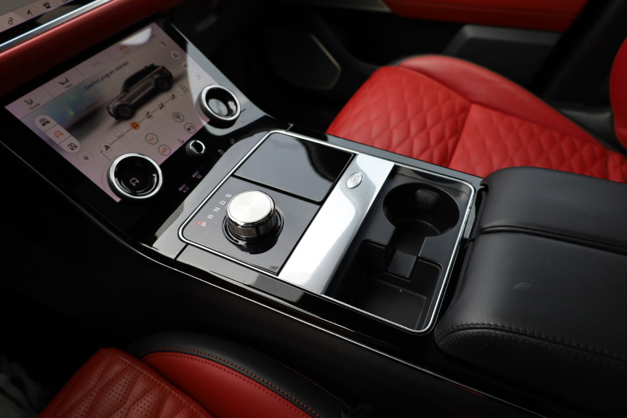 Used 2020 Land Rover Range Rover Velar SV Autobiography Dynamic image 11