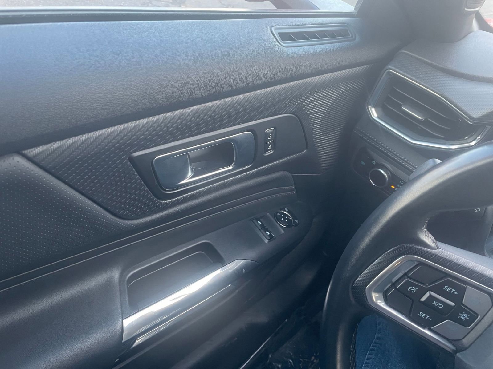 Used 2024 Ford Mustang Premium image 20