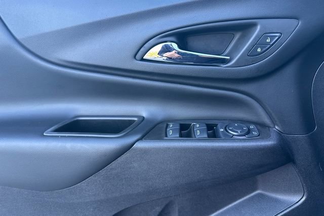 Used 2024 Chevrolet Equinox LT FWD image 11