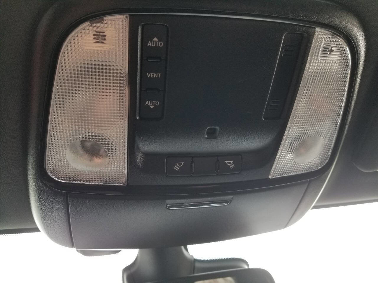 Used 2024 Dodge Durango SXT image 33