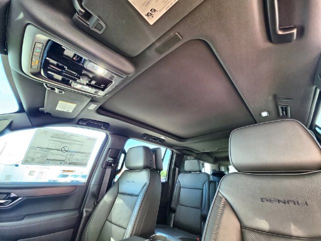 New 2027 GMC Yukon XL Denali w/ Denali Reserve Package AWD/4WD image 18