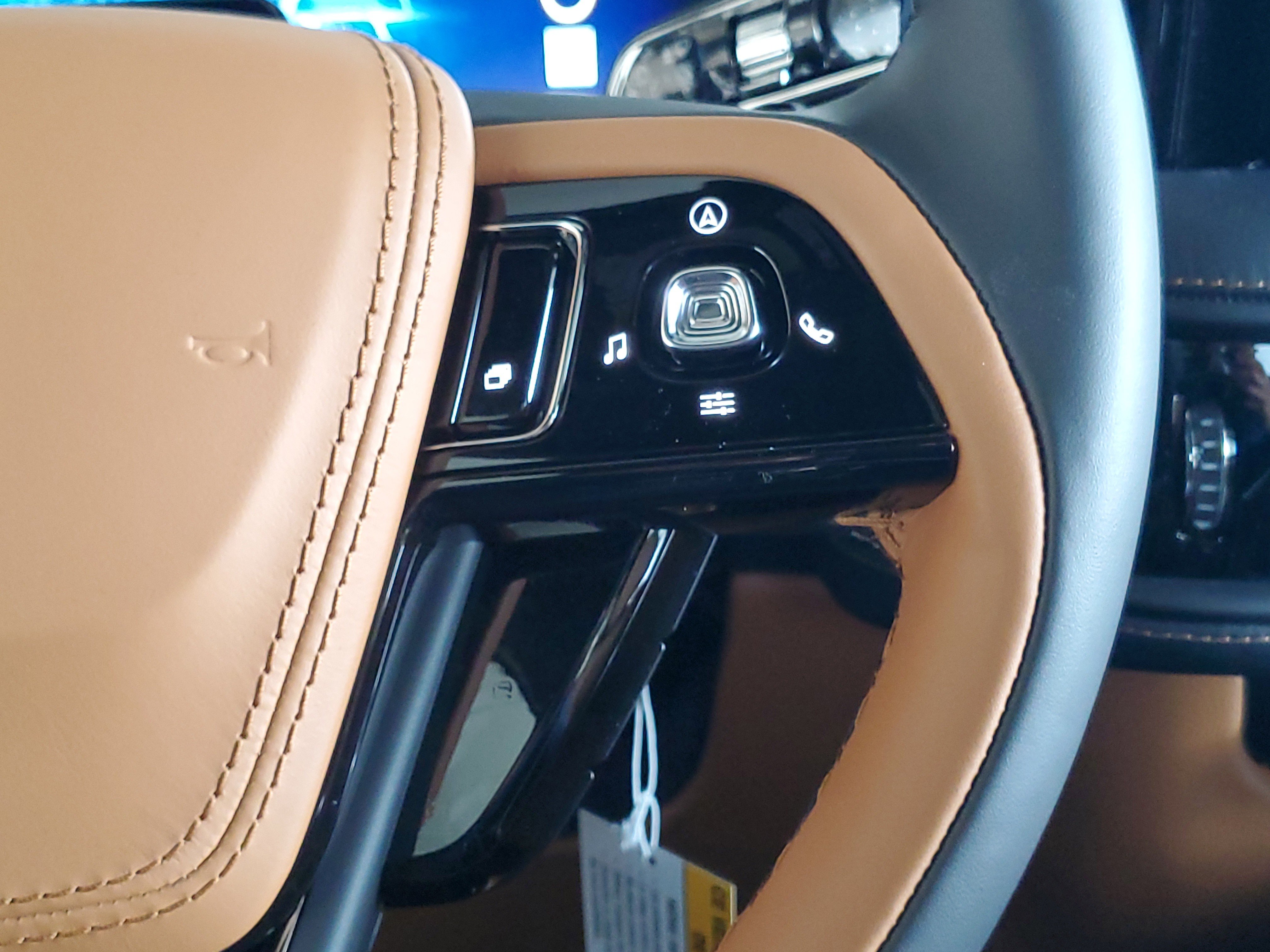 New 2026 Lincoln Aviator Black Label AWD/4WD image 17