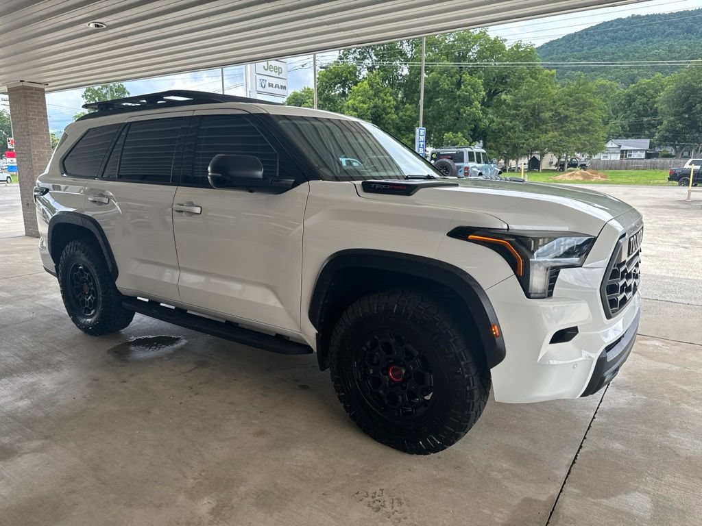 Used 2023 Toyota Sequoia TRD Pro AWD/4WD image 3