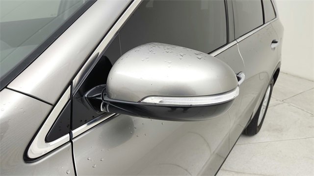 Used 2017 Kia Sorento LX image 14