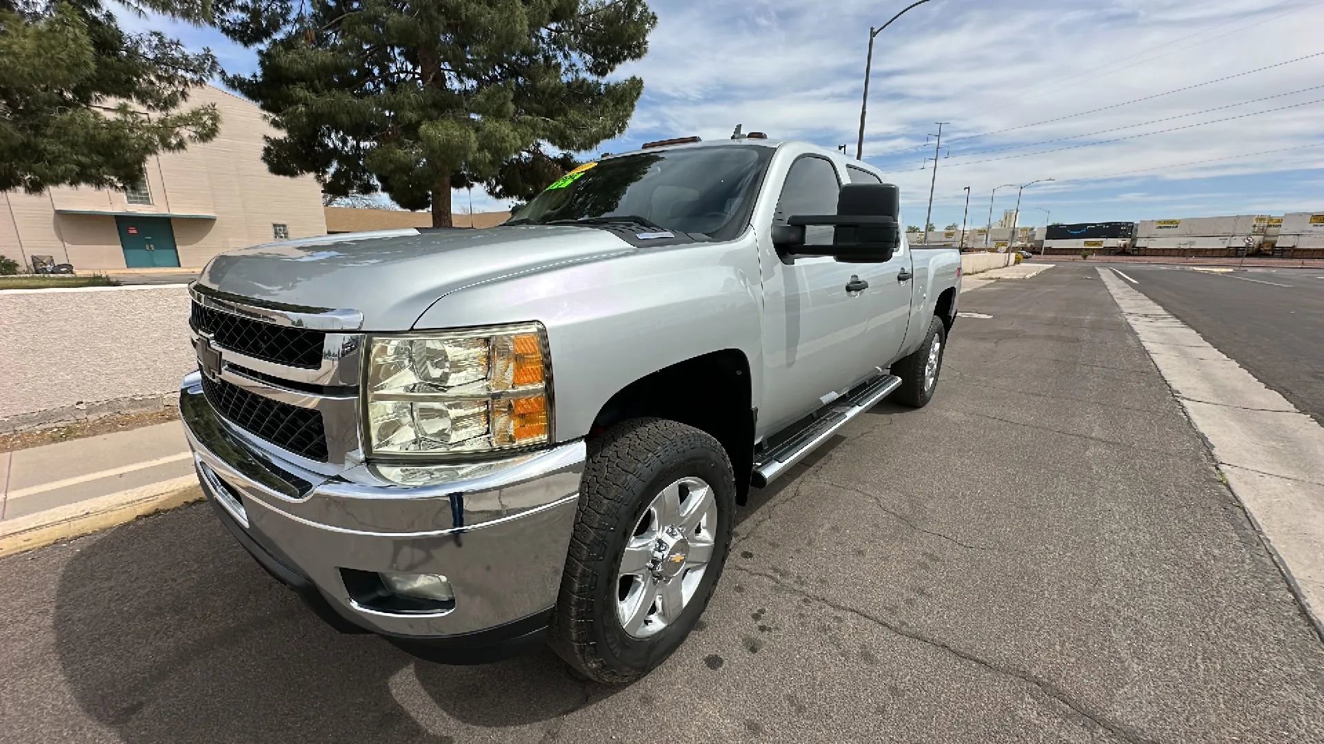 Used 2011 Chevrolet Silverado 2500 LT w/ Interior Plus Package AWD/4WD image 10