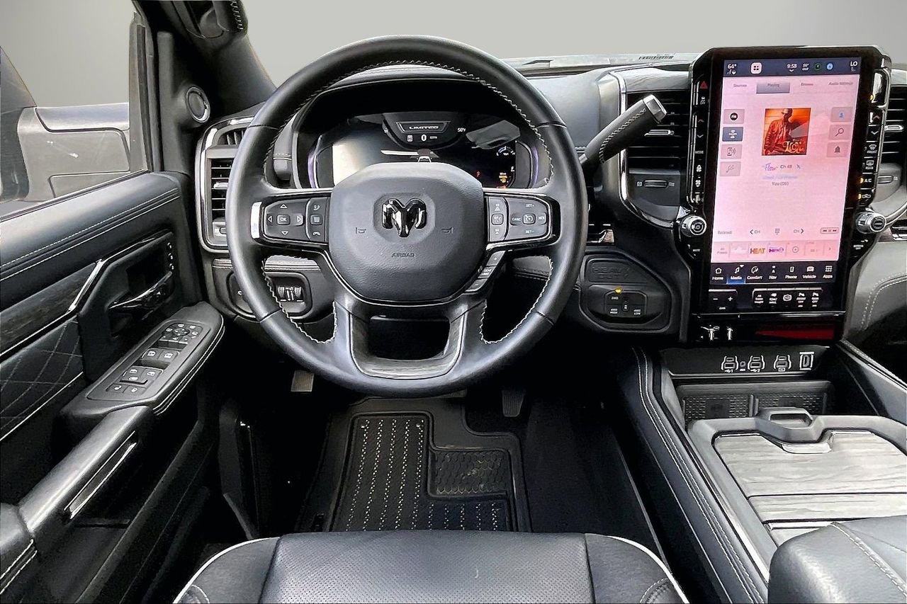 Used 2026 RAM 3500 Limited AWD/4WD image 12