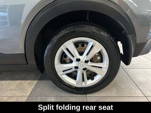 Used 2022 Nissan Kicks S FWD image 7