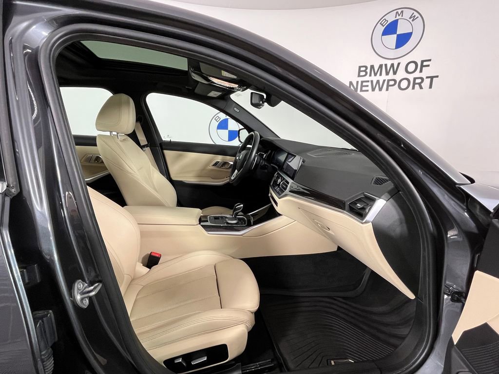 Certified 2022 BMW 330i xDrive Sedan w/ Driving Assistance Package image 24