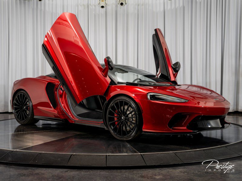 Used 2020 McLaren GT image 25