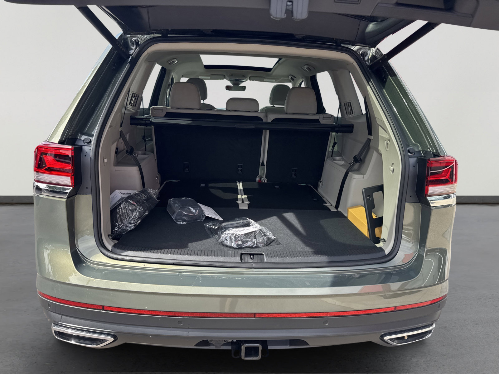 New 2026 Volkswagen Atlas SE image 7