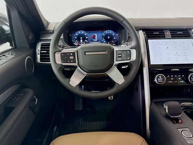 Certified 2026 Land Rover Discovery Limited Edition AWD/4WD image 25