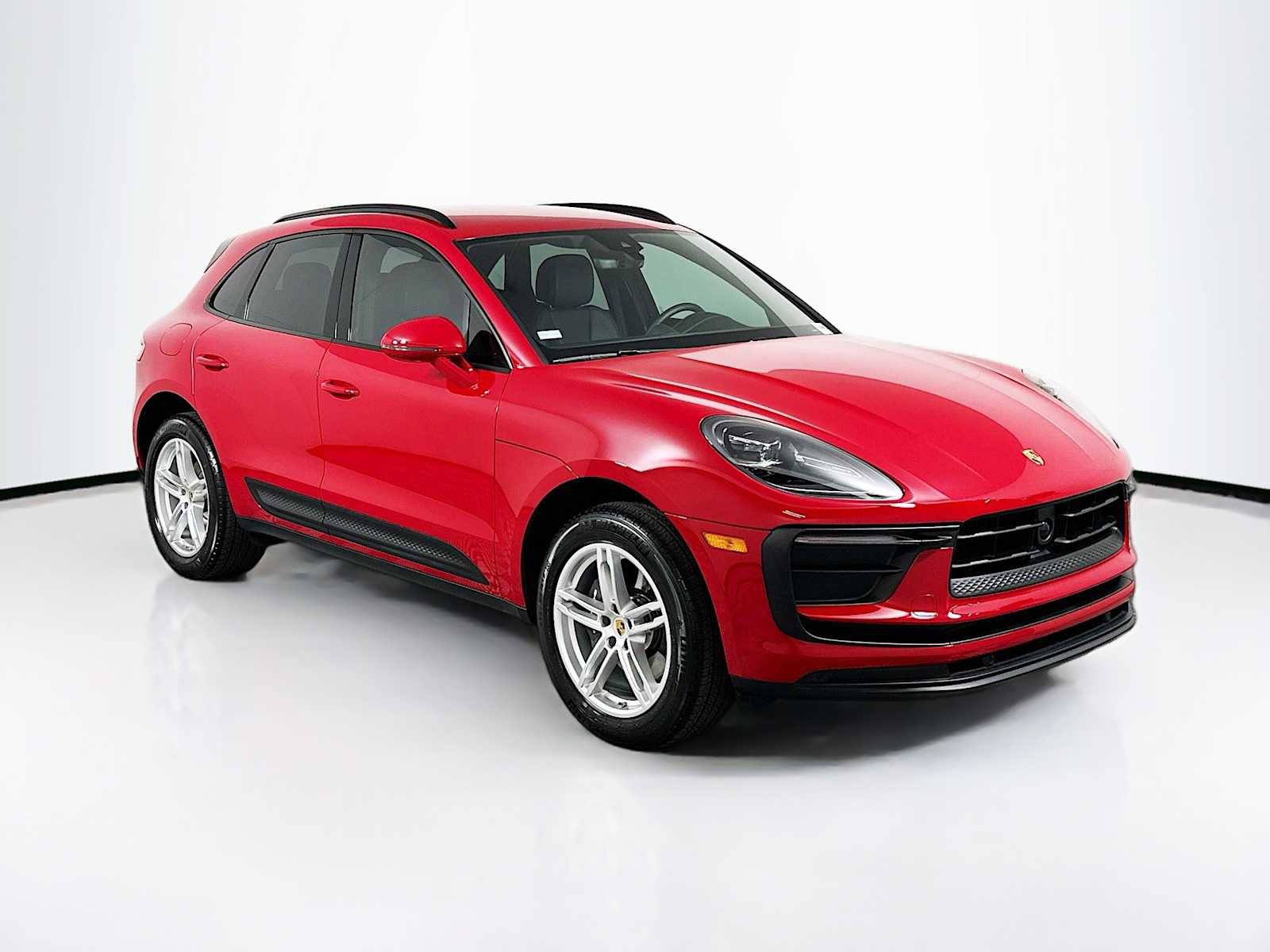 Certified 2026 Porsche Macan image 7