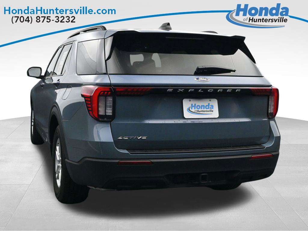Used 2025 Ford Explorer Active RWD image 7