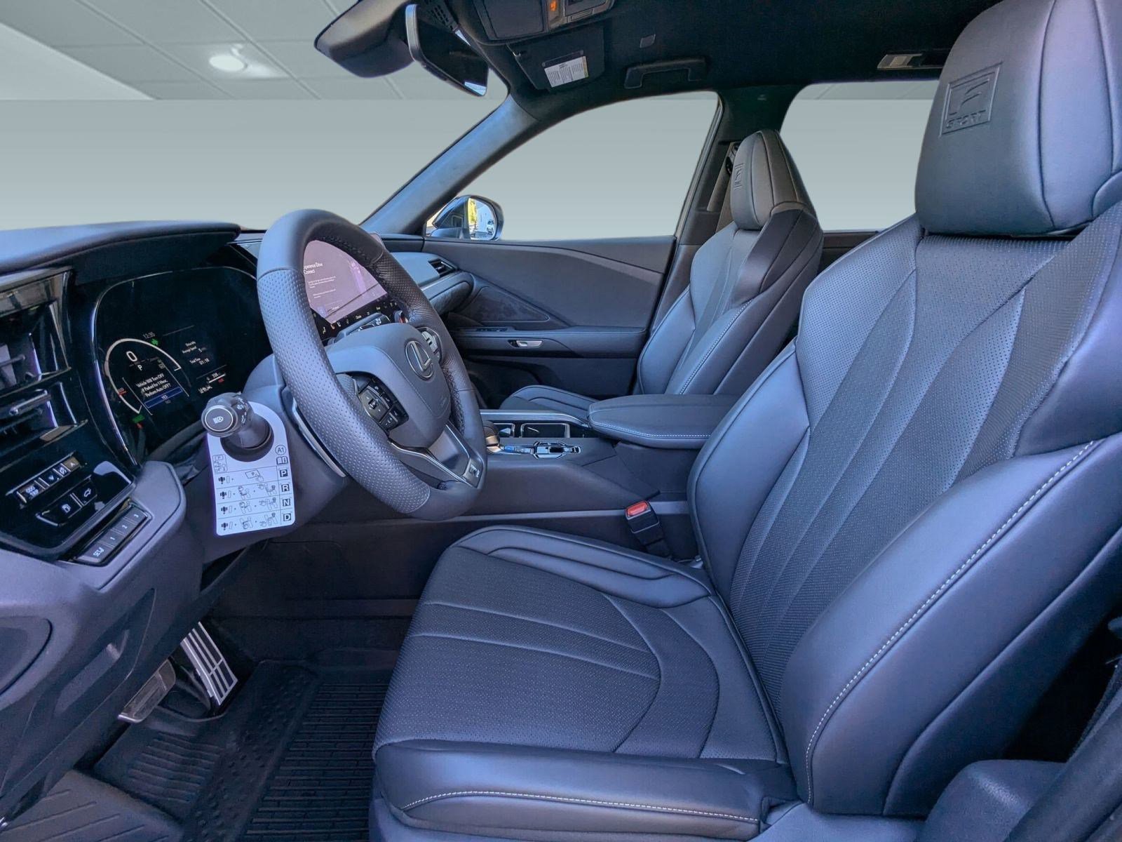 New 2026 Lexus TX 500h AWD image 5
