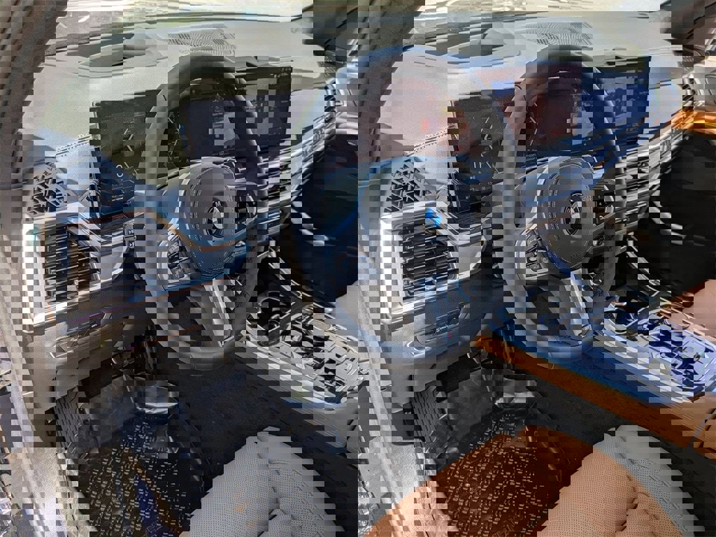 New 2026 BMW X7 xDrive40i w/ M Sport Package image 9