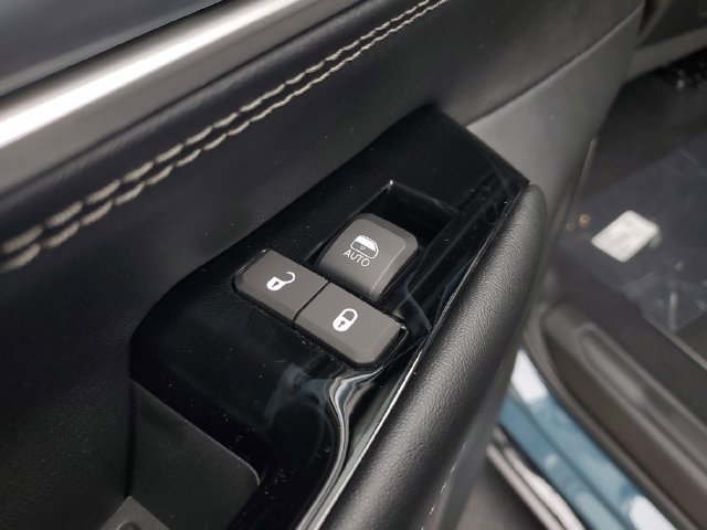 New 2026 Jeep Grand Wagoneer Limited AWD/4WD image 17