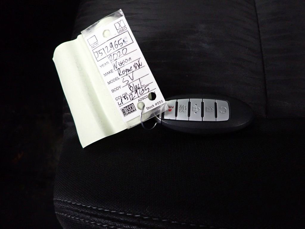 Used 2020 Nissan Rogue SV image 45