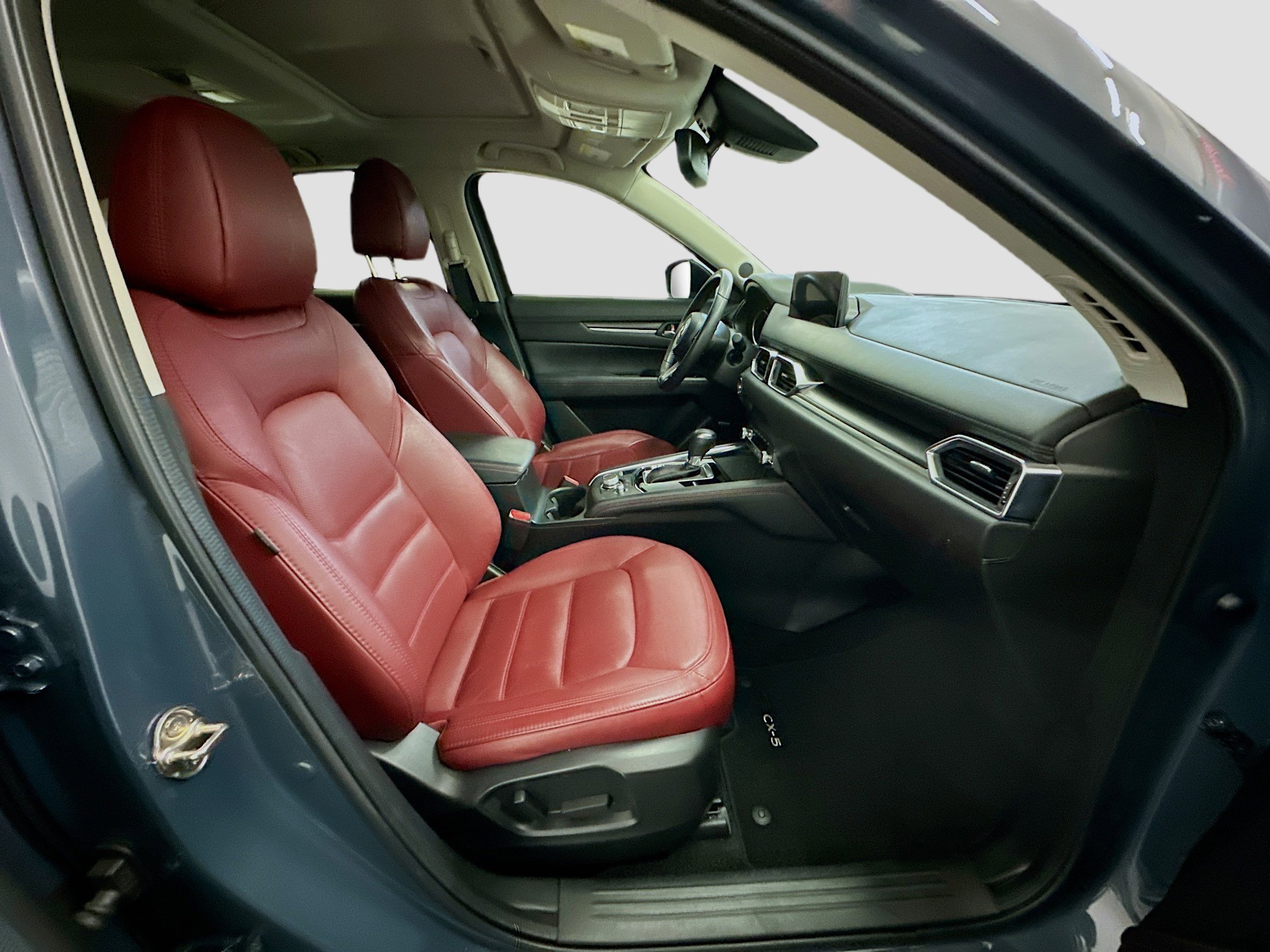 Used 2023 MAZDA CX-5 Carbon Edition image 34