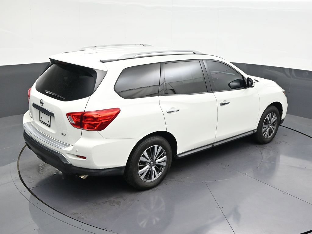 Used 2020 Nissan Pathfinder SV image 19