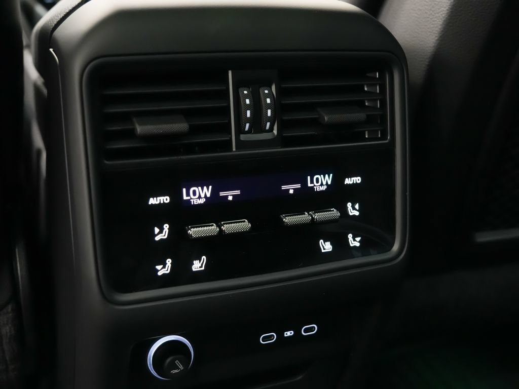 New 2026 Porsche Cayenne E-Hybrid Coupe AWD/4WD image 20