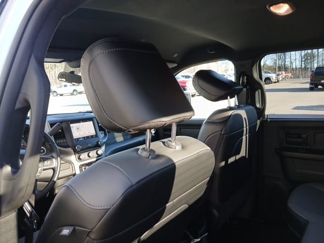 Used 2024 RAM 2500 Tradesman w/ Chrome Appearance Group AWD/4WD image 13