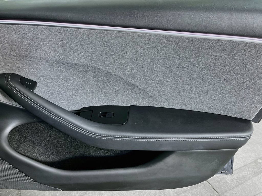Used 2024 Tesla Model 3 Standard Range RWD image 37