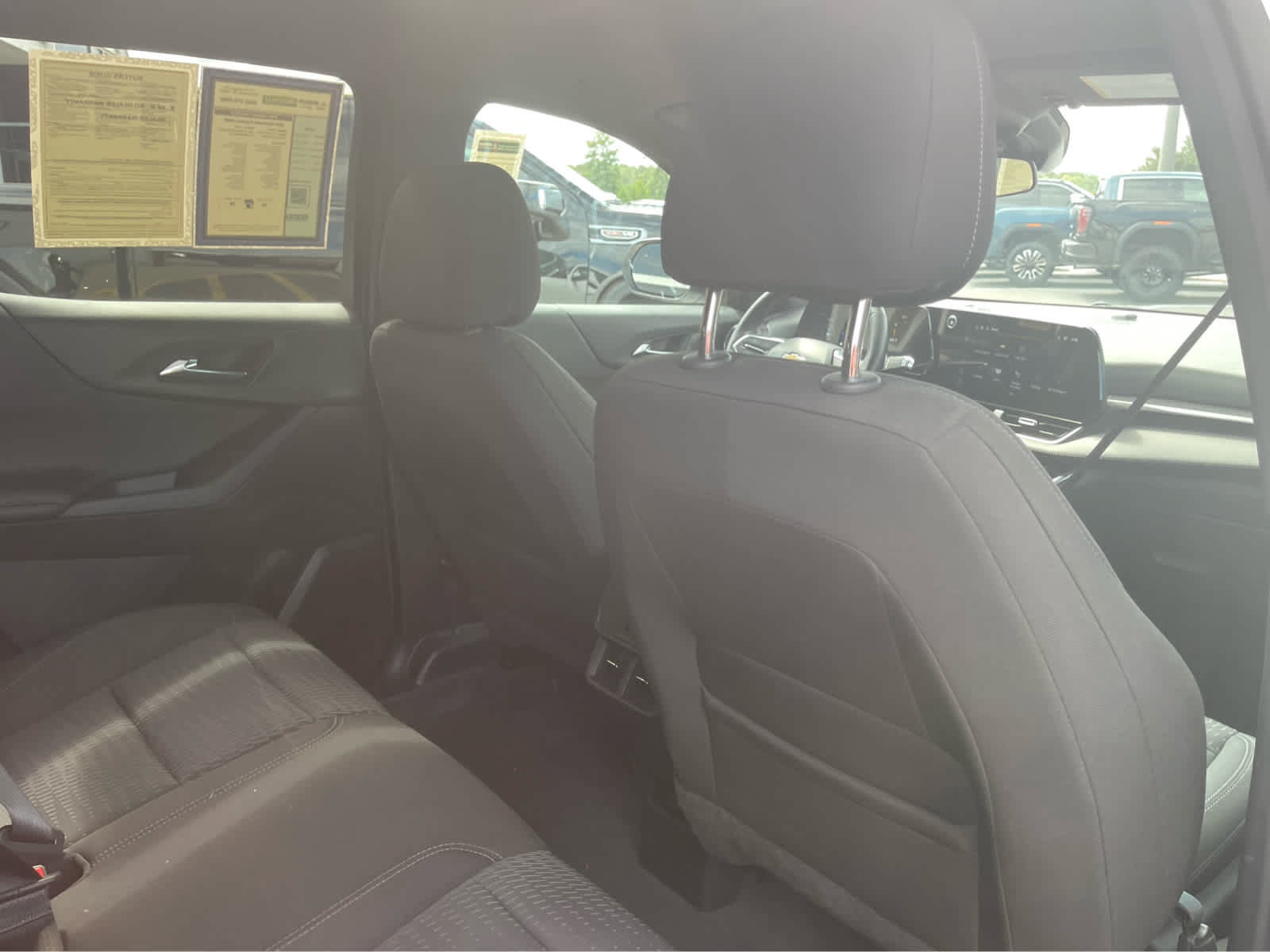 Used 2025 Chevrolet Equinox LT AWD/4WD image 25
