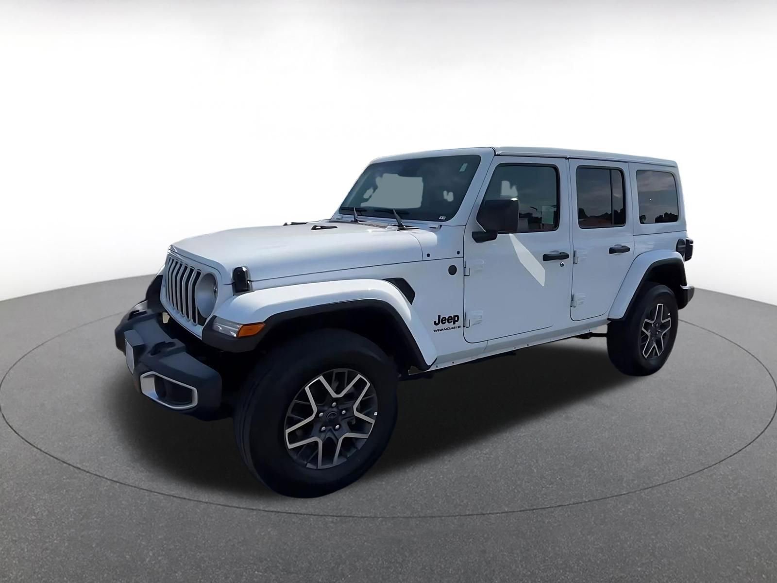 Used 2025 Jeep Wrangler Unlimited Sahara AWD/4WD image 8