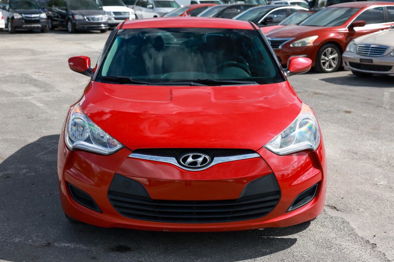 Used 2016 Hyundai Veloster FWD image 19