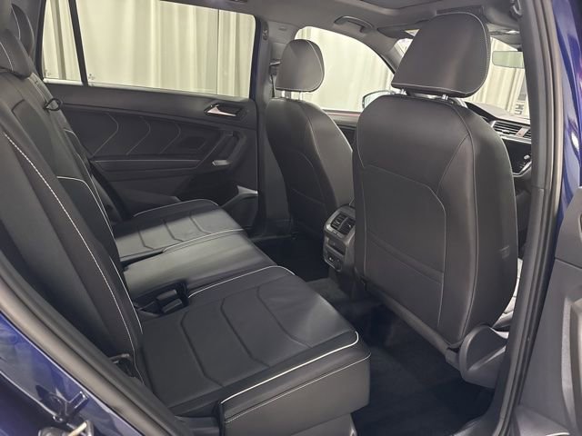 Used 2022 Volkswagen Tiguan SEL R-Line image 10