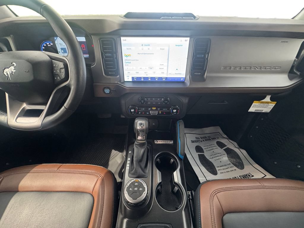 Used 2023 Ford Bronco Outer Banks AWD/4WD image 12