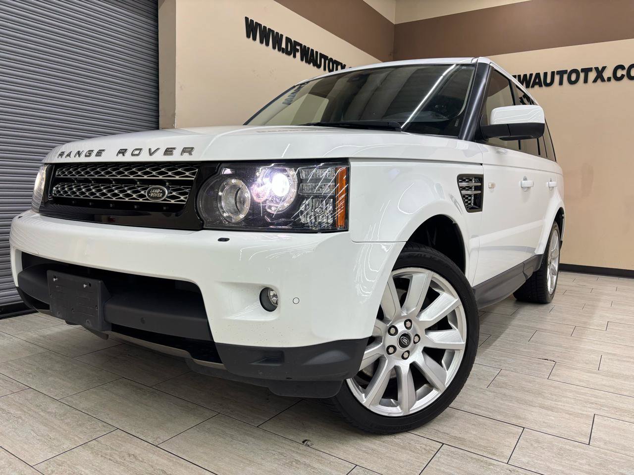 Used 2013 Land Rover Range Rover Sport HSE LUX AWD/4WD image 1
