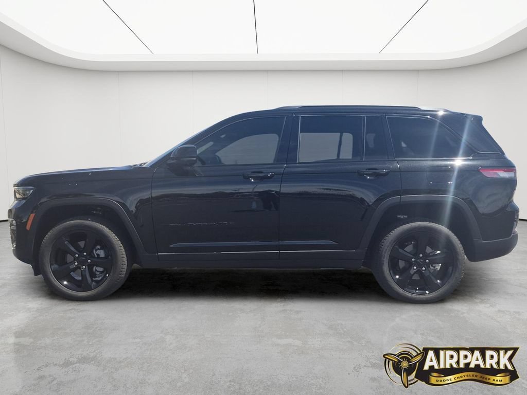 New 2025 Jeep Grand Cherokee Limited w/ Luxury Tech Group II RWD image 7