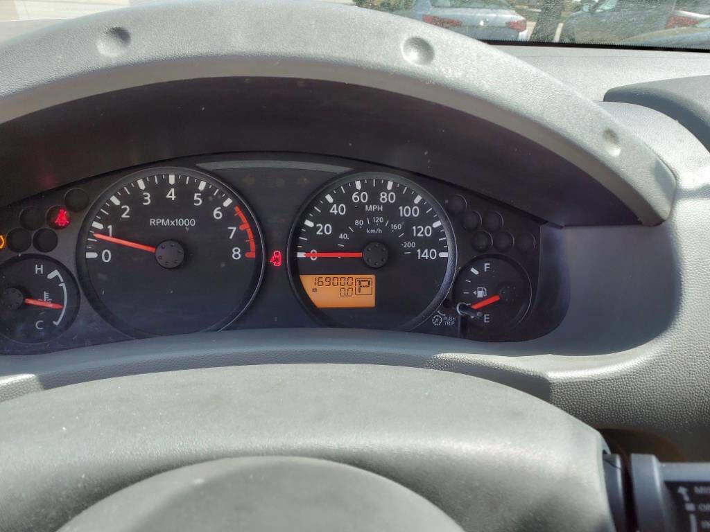 Used 2013 Nissan Frontier S image 24