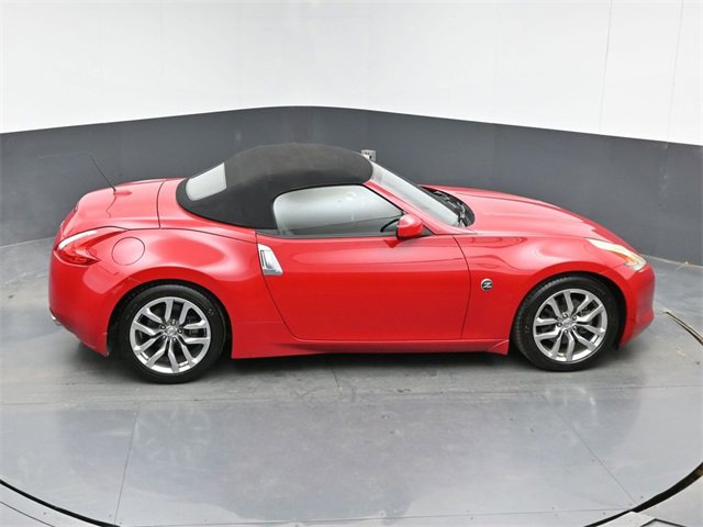 Used 2010 Nissan 370Z Touring image 40