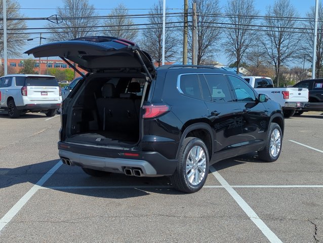 Used 2025 GMC Acadia Elevation w/ Elevation Premium Package image 5